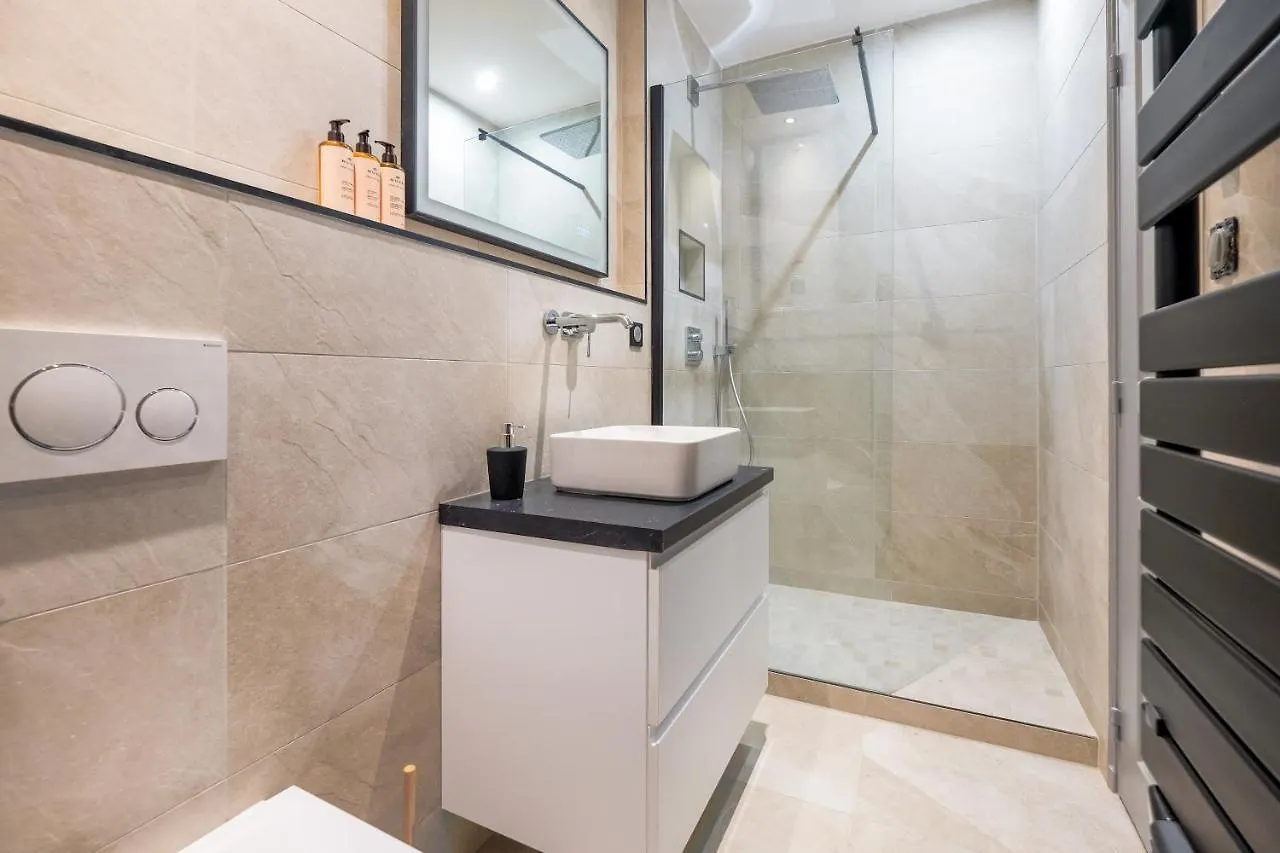 Honore Suite Vue Saone Lyon France